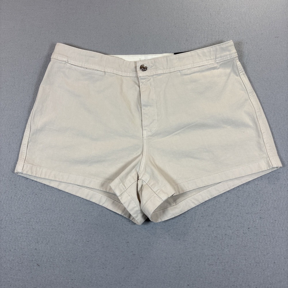 Women's Ava‎ & Viv Size 17 High-Rise Fitted Hip & Thigh Stretch Smart Shorts NWT